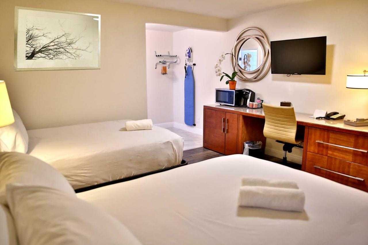 Travelodge By Wyndham Кресент-Сити Экстерьер фото